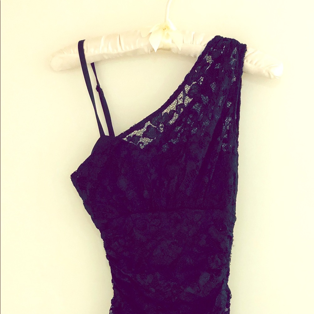 Black lace dress. Forever 21.